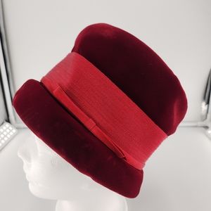 Jo Lyn velvety hat